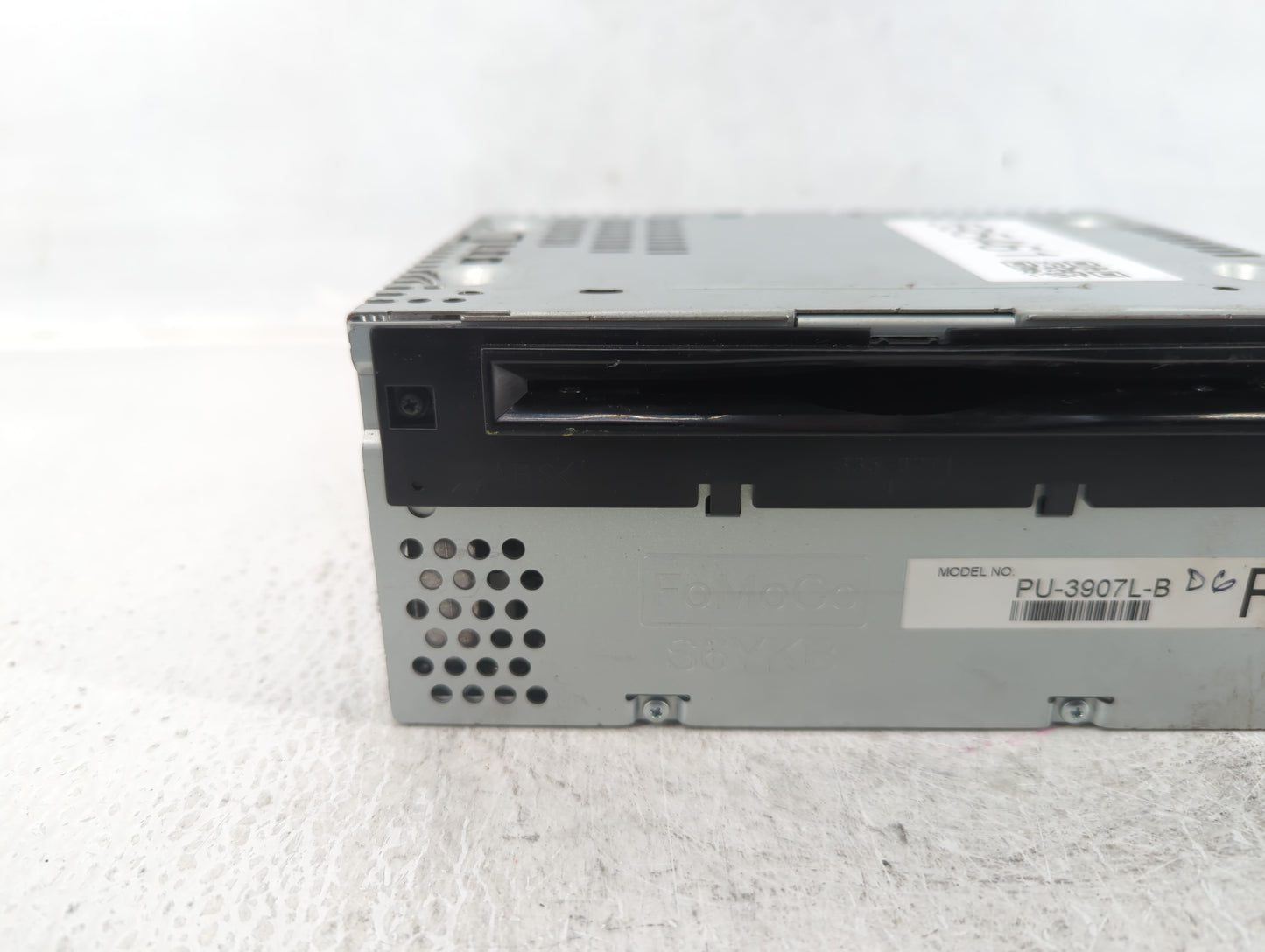 2014 Ford Edge Radio AM FM Cd Player Receiver Replacement P/N:ET4T 19C107-MA Fits Fits 2015 OEM Used Auto Parts - Oemusedaut
