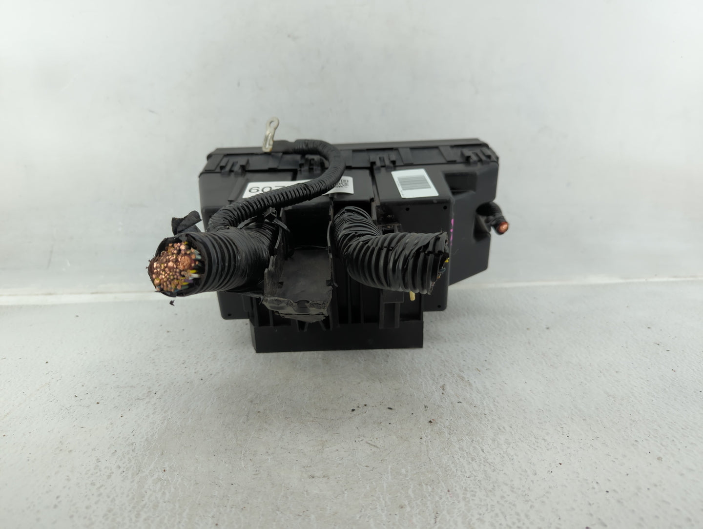 2012-2014 Ford Edge Fusebox Fuse Box Panel Relay Module P/N:CT4T-14290-LK Fits Fits 2012 2013 2014 OEM Used Auto Parts - Oem