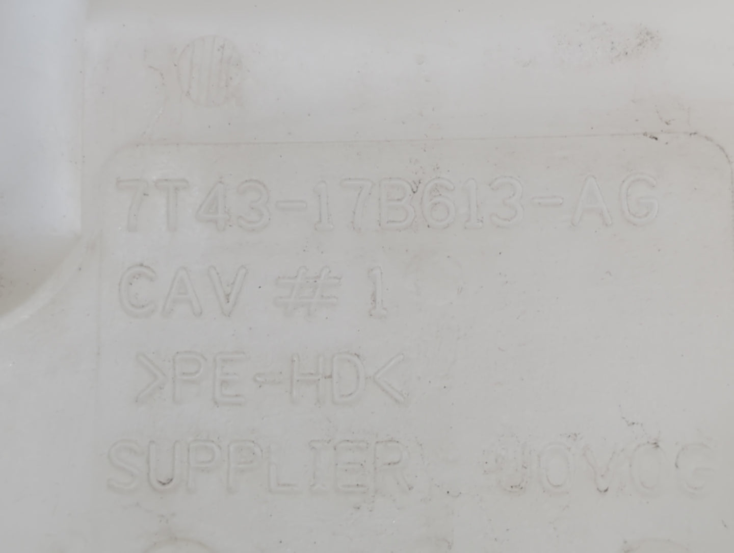 2007-2014 Ford Edge Windshield Washer Fluid Reservoir Bottle Oem - Oemusedautoparts1.com