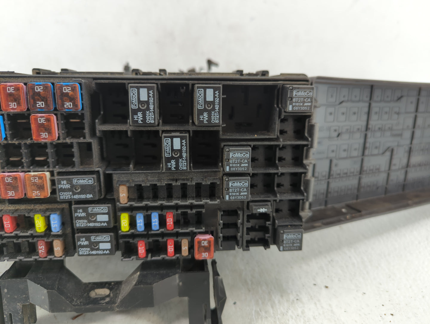 2012-2014 Ford Edge Fusebox Fuse Box Panel Relay Module P/N:CT4T-14290-HE Fits Fits 2012 2013 2014 OEM Used Auto Parts - Oem