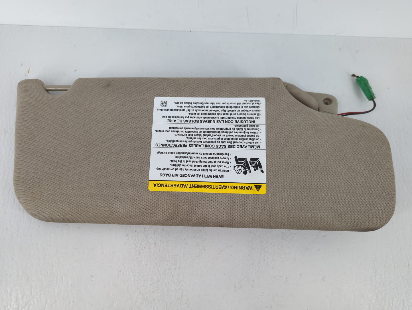 2011-2014 Ford Edge Sun Visor Shade Replacement Passenger Right Mirror Fits Fits 2011 2012 2013 2014 2015 OEM Used Auto Part