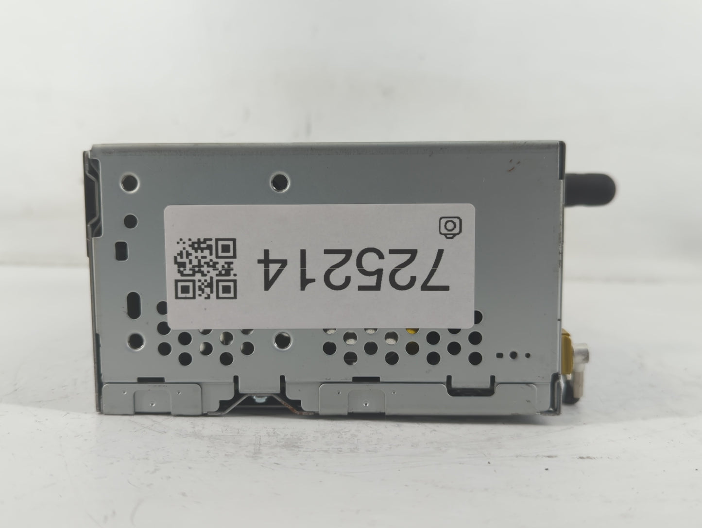 2013-2014 Ford Edge Radio AM FM Cd Player Receiver Replacement P/N:ET4T-19C107-KA Fits Fits 2013 2014 OEM Used Auto Parts - 