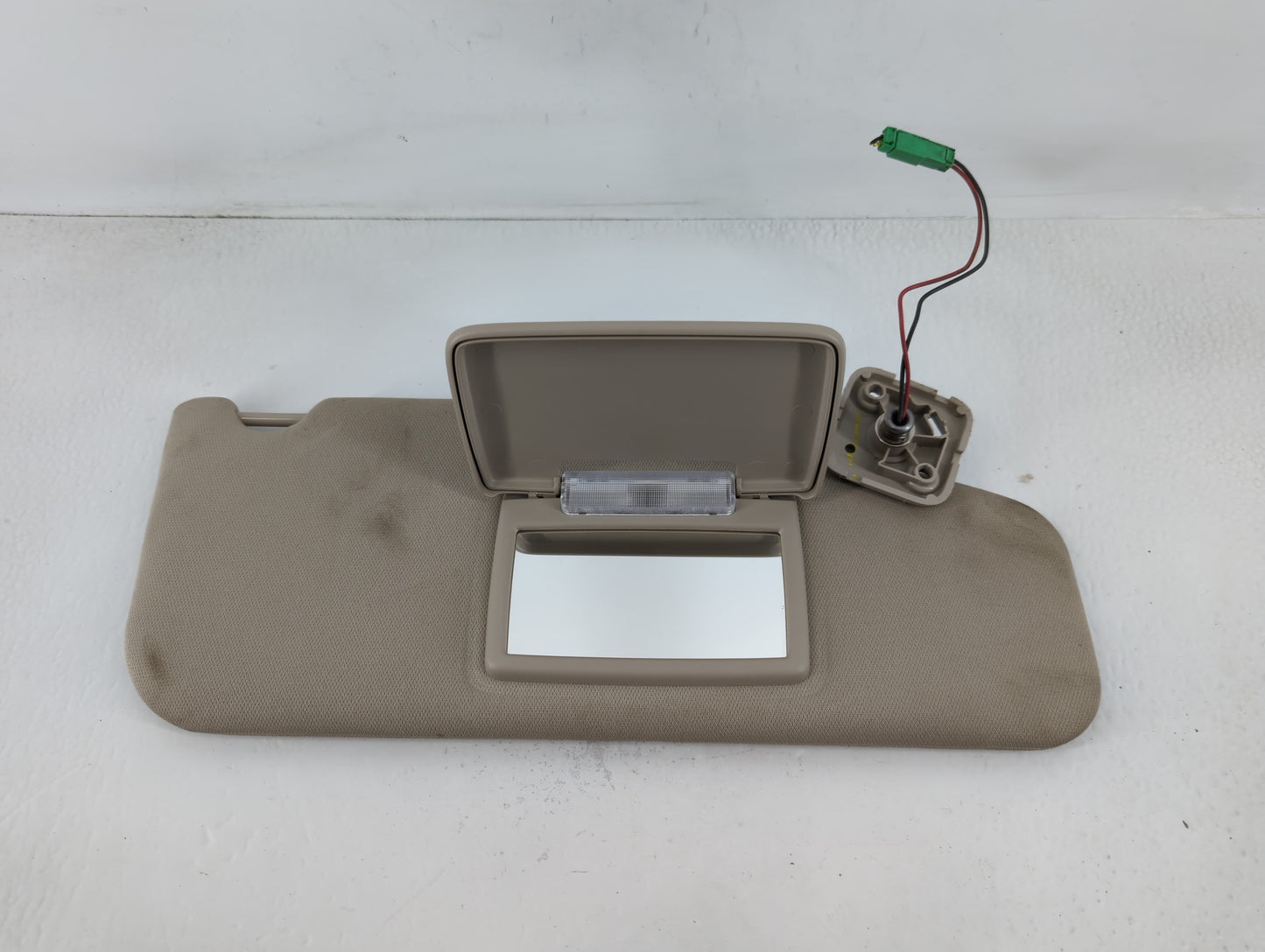 2011-2014 Ford Edge Sun Visor Shade Replacement Passenger Right Mirror Fits Fits 2011 2012 2013 2014 2015 OEM Used Auto Part