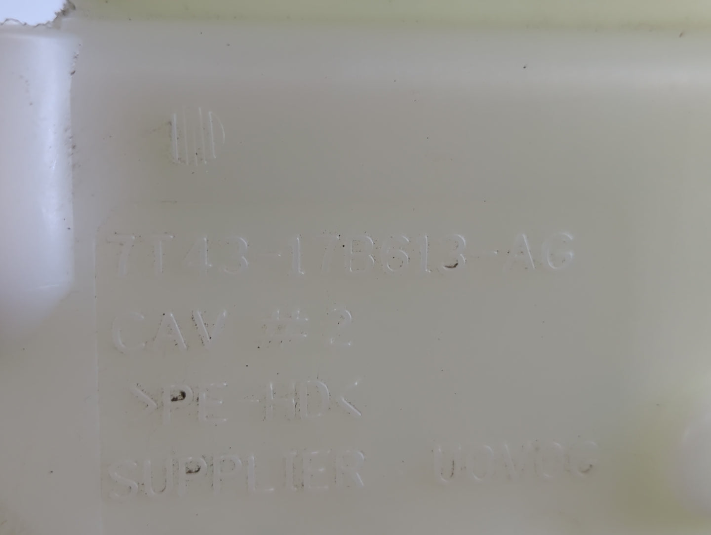 2007-2014 Ford Edge Windshield Washer Fluid Reservoir Bottle Oem - Oemusedautoparts1.com