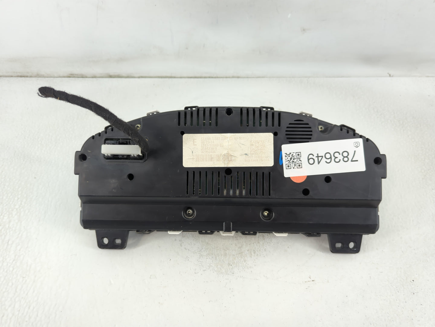 2014 Ford Edge Instrument Cluster Speedometer Gauges P/N:ET4T-10849-EF Fits OEM Used Auto Parts - Oemusedautoparts1.com