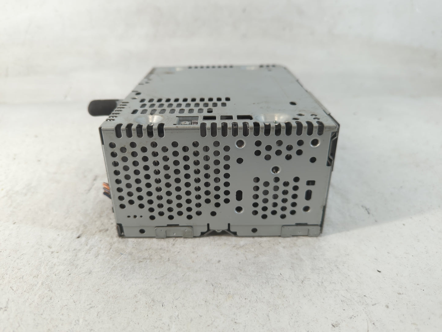 2013-2014 Ford Edge Radio AM FM Cd Player Receiver Replacement P/N:12826 Fits Fits 2013 2014 OEM Used Auto Parts - Oemusedau
