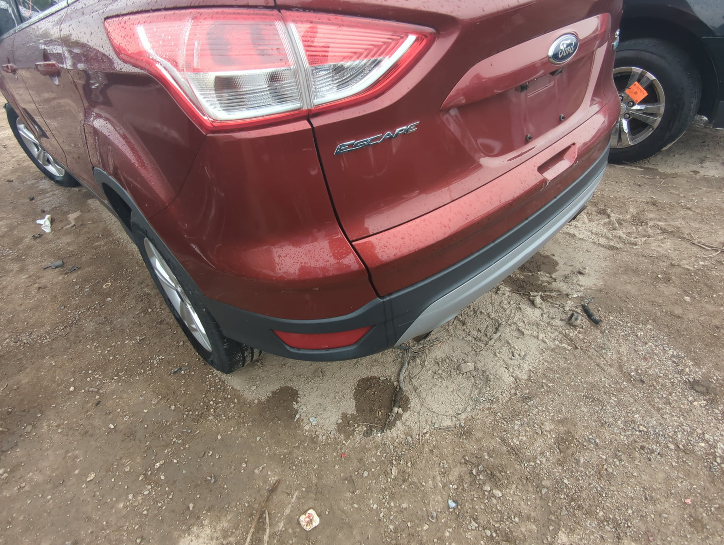 2013-2016 Ford Escape Rear Bumper Assembly Oem 1056035 - Oemusedautoparts1.com