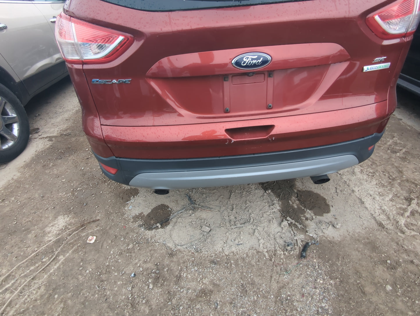 2013-2016 Ford Escape Rear Bumper Assembly Oem 1056035 - Oemusedautoparts1.com