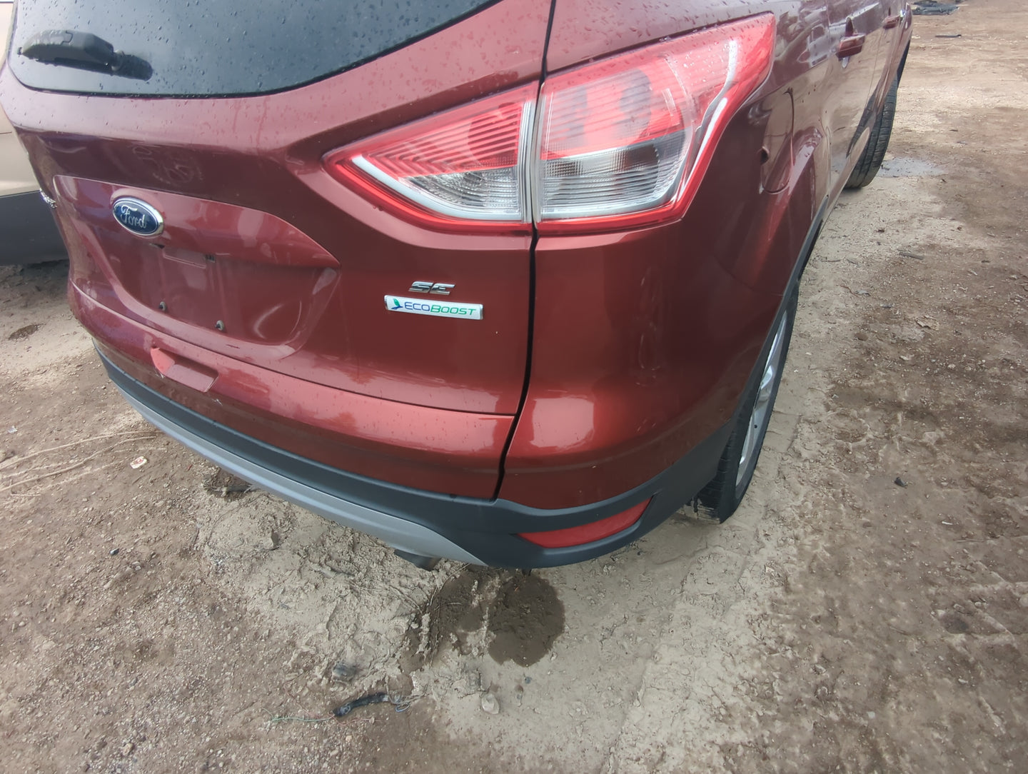 2013-2016 Ford Escape Rear Bumper Assembly Oem 1056035 - Oemusedautoparts1.com