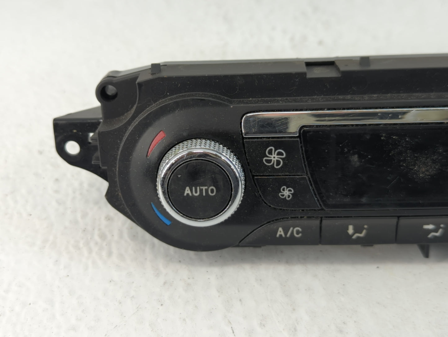 2013-2015 Ford Escape Climate Control Module Temperature AC/Heater Replacement P/N:L07840053 CJ5T-18C612-BC Fits OEM Used Au