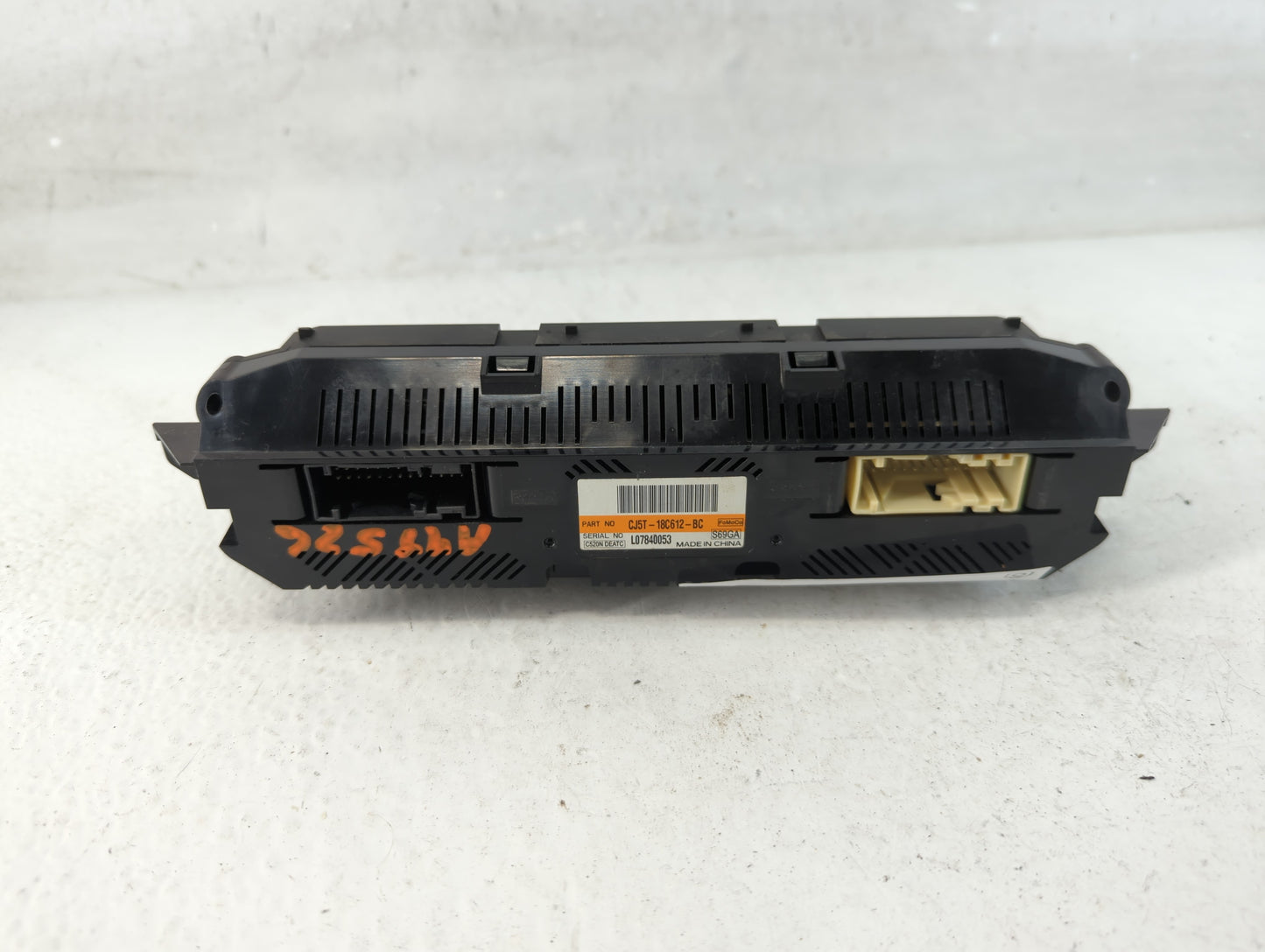 2013-2015 Ford Escape Climate Control Module Temperature AC/Heater Replacement P/N:L07840053 CJ5T-18C612-BC Fits OEM Used Au