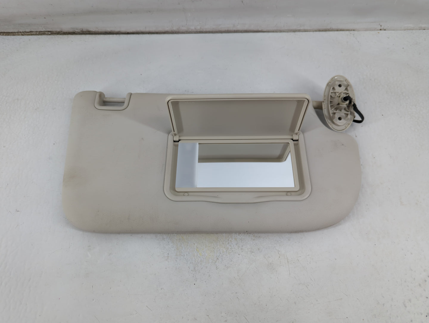 2013-2019 Ford Escape Sun Visor Shade Replacement Passenger Right Mirror Fits Fits 2013 2014 2015 2016 2017 2018 2019 OEM Us