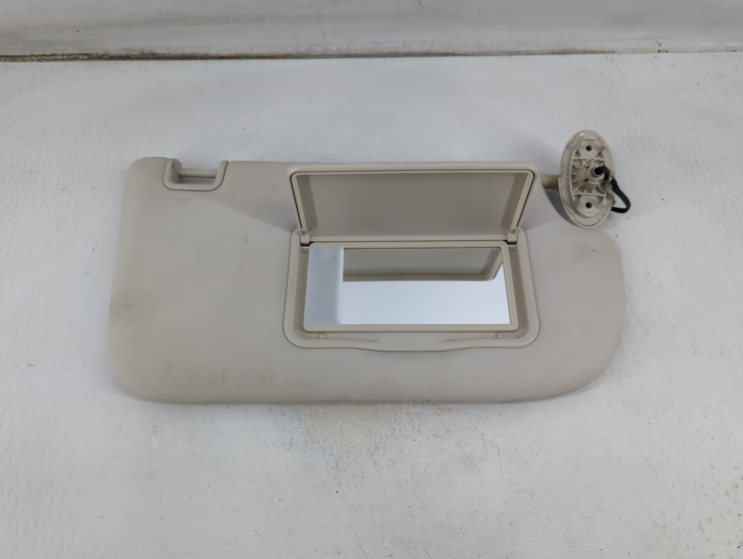 2013-2019 Ford Escape Sun Visor Shade Replacement Passenger Right Mirror Fits Fits 2013 2014 2015 2016 2017 2018 2019 OEM Us