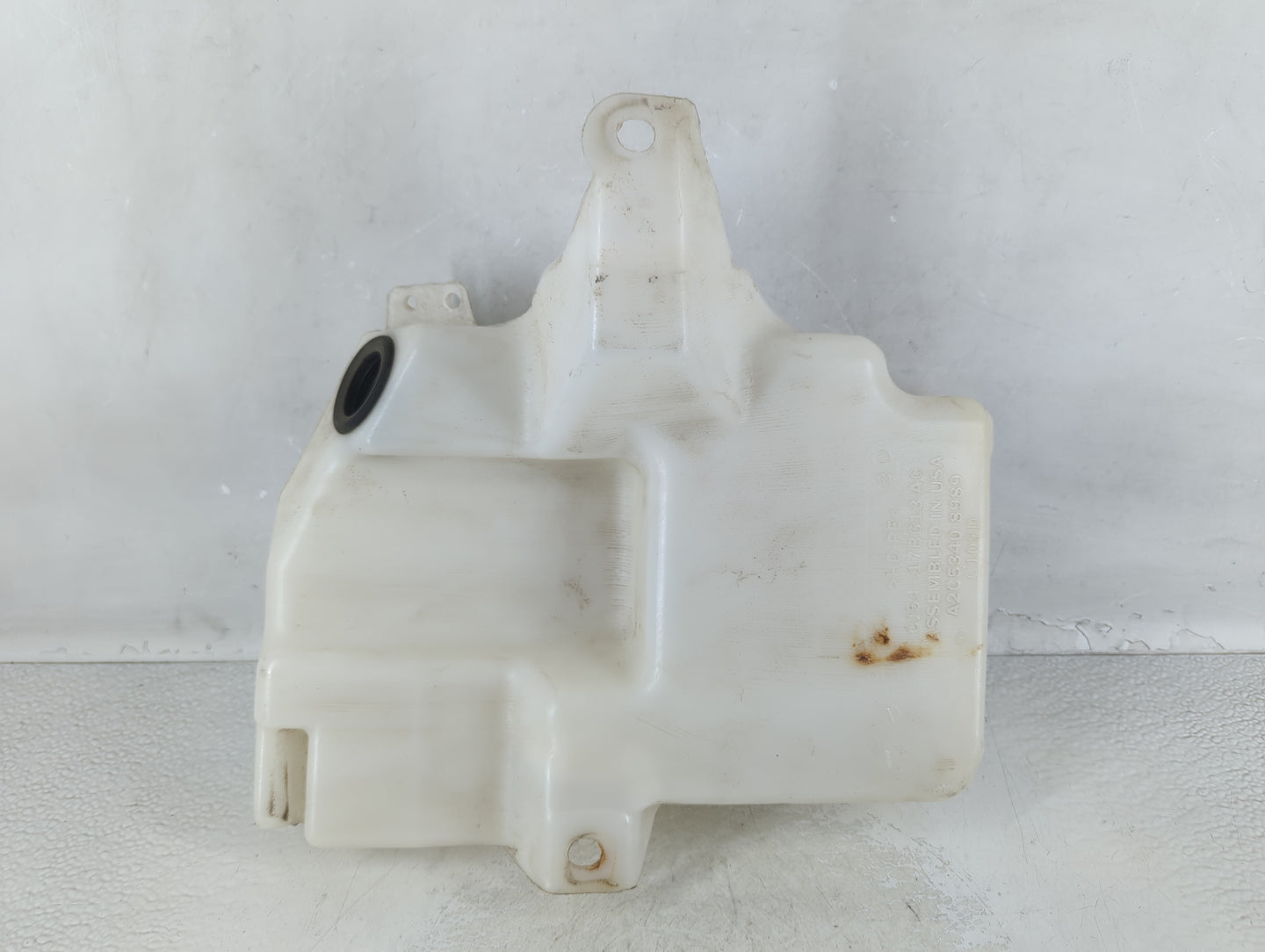 2013-2014 Ford Escape Windshield Washer Fluid Reservoir Bottle Oem - Oemusedautoparts1.com