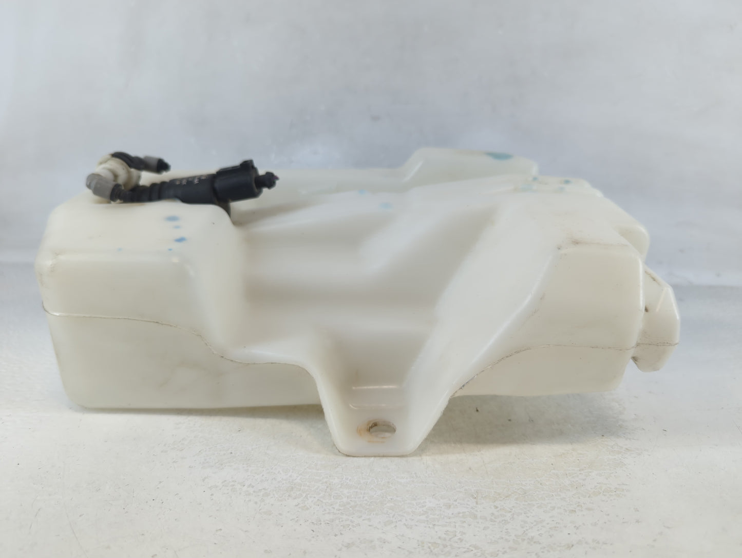 2013-2014 Ford Escape Windshield Washer Fluid Reservoir Bottle Oem - Oemusedautoparts1.com