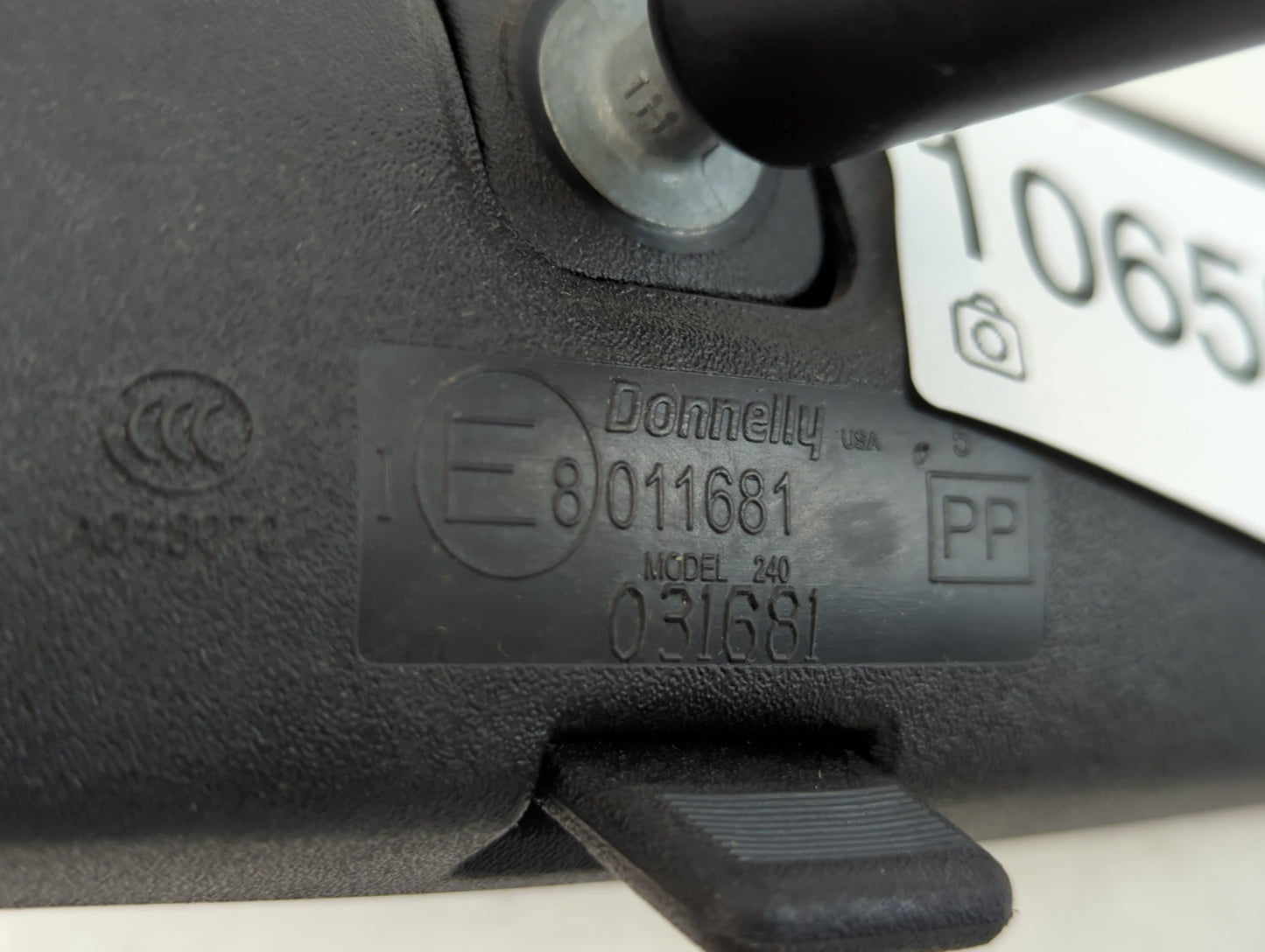 2001-2016 Ford Escape Interior Rear View Mirror Replacement OEM P/N:E8011681 Fits OEM Used Auto Parts - Oemusedautoparts1.co