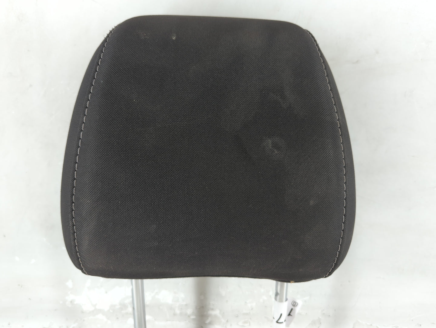 2013-2015 Ford Escape Headrest Head Rest Front Driver Passenger Seat Fits Fits 2013 2014 2015 OEM Used Auto Parts - Oemuseda