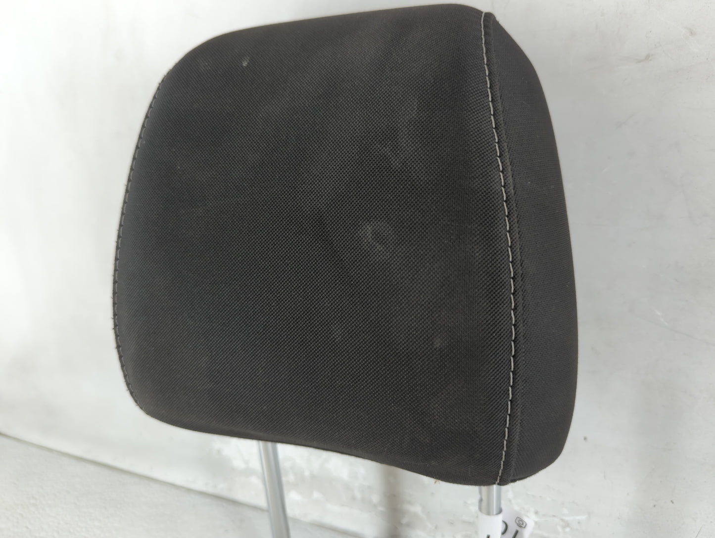 2013-2015 Ford Escape Headrest Head Rest Front Driver Passenger Seat Fits Fits 2013 2014 2015 OEM Used Auto Parts - Oemuseda