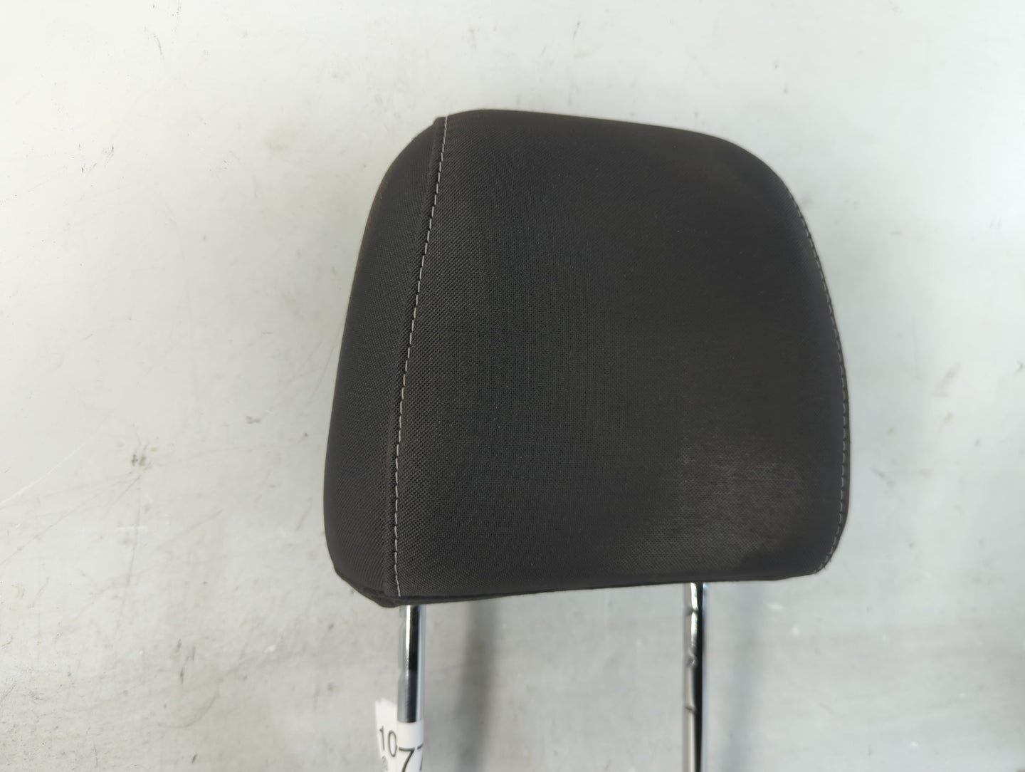 2014-2015 Ford Escape Headrest Head Rest Front Driver Passenger Seat Fits Fits 2014 2015 OEM Used Auto Parts - Oemusedautopa