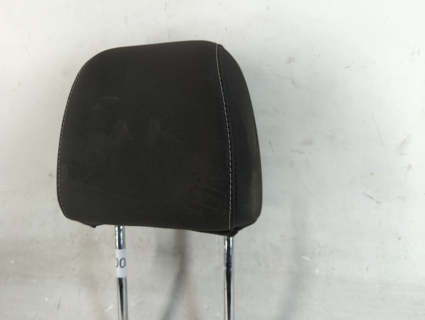 2013-2015 Ford Escape Headrest Head Rest Front Driver Passenger Seat Fits Fits 2013 2014 2015 OEM Used Auto Parts - Oemuseda