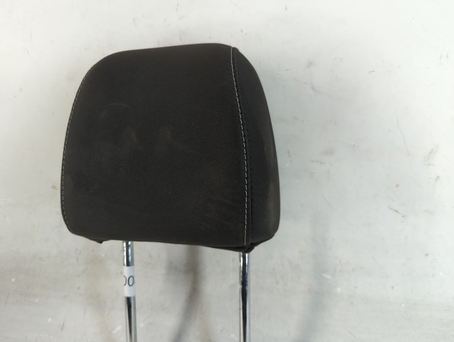 2013-2015 Ford Escape Headrest Head Rest Front Driver Passenger Seat Fits Fits 2013 2014 2015 OEM Used Auto Parts - Oemuseda