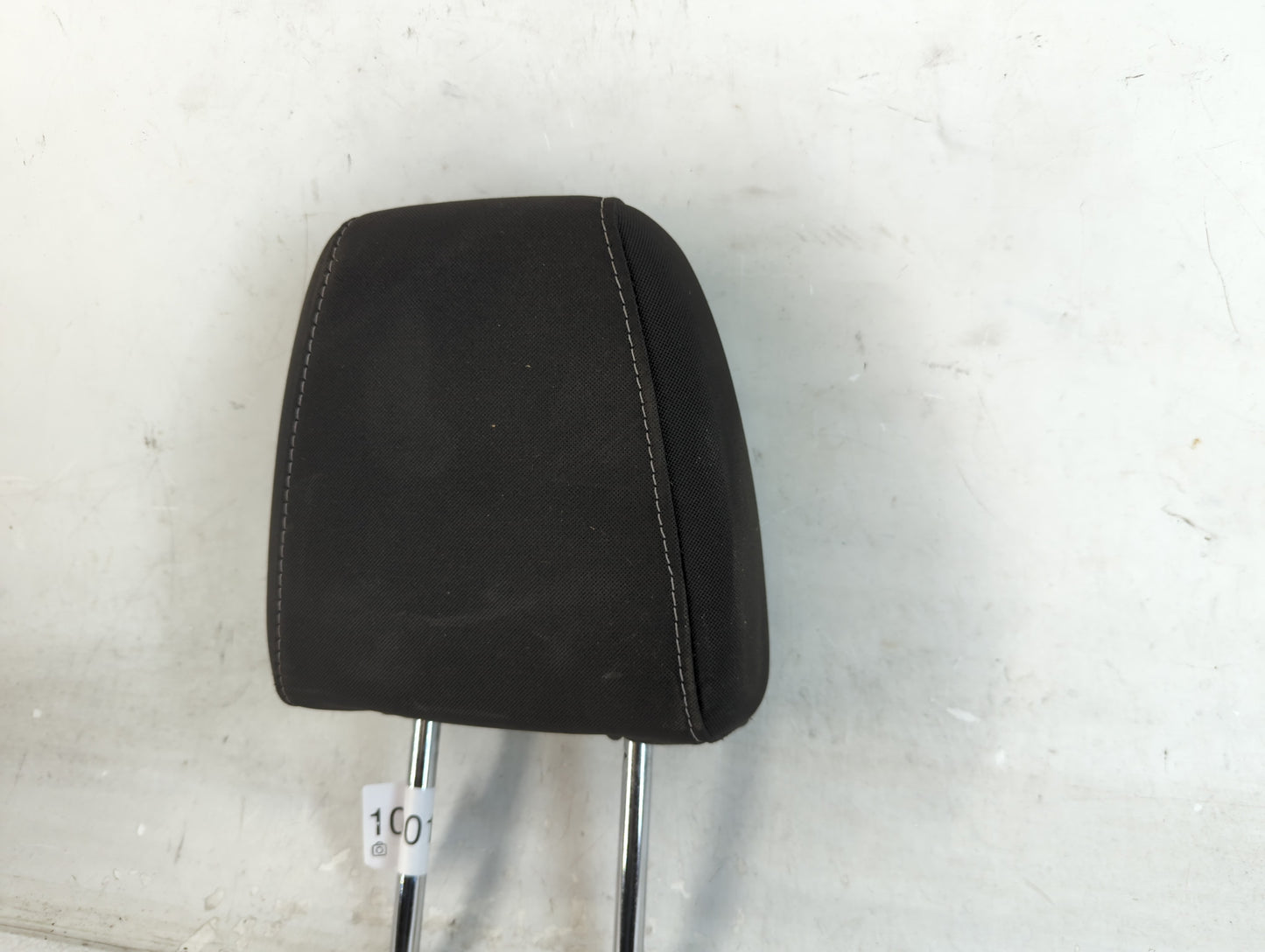 2013-2015 Ford Escape Headrest Head Rest Rear Seat Fits Fits 2013 2014 2015 OEM Used Auto Parts - Oemusedautoparts1.com