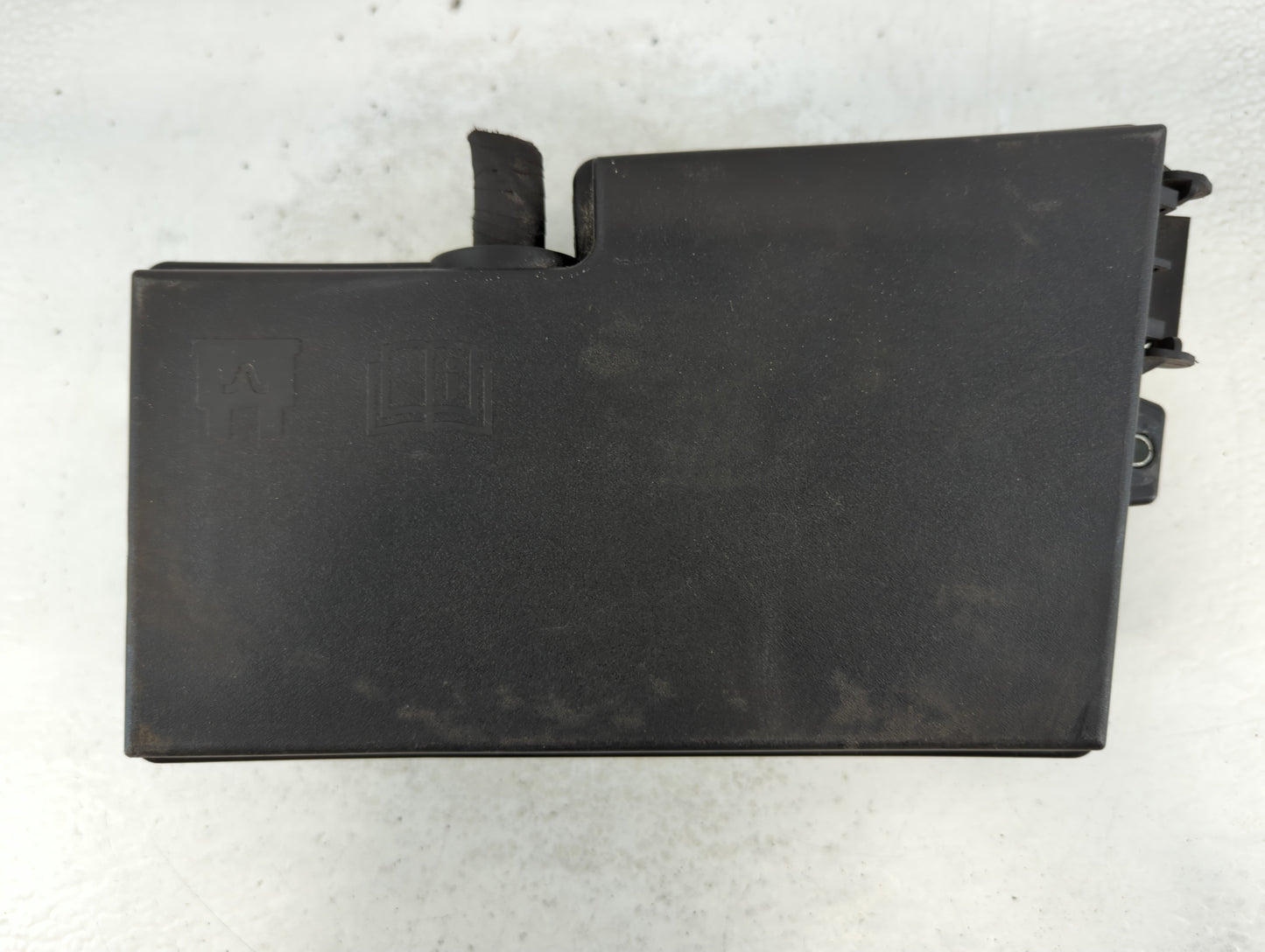2013-2016 Ford Escape Fusebox Fuse Box Panel Relay Module P/N:AV6T 14A067 AC Fits Fits 2013 2014 2015 2016 OEM Used Auto Par