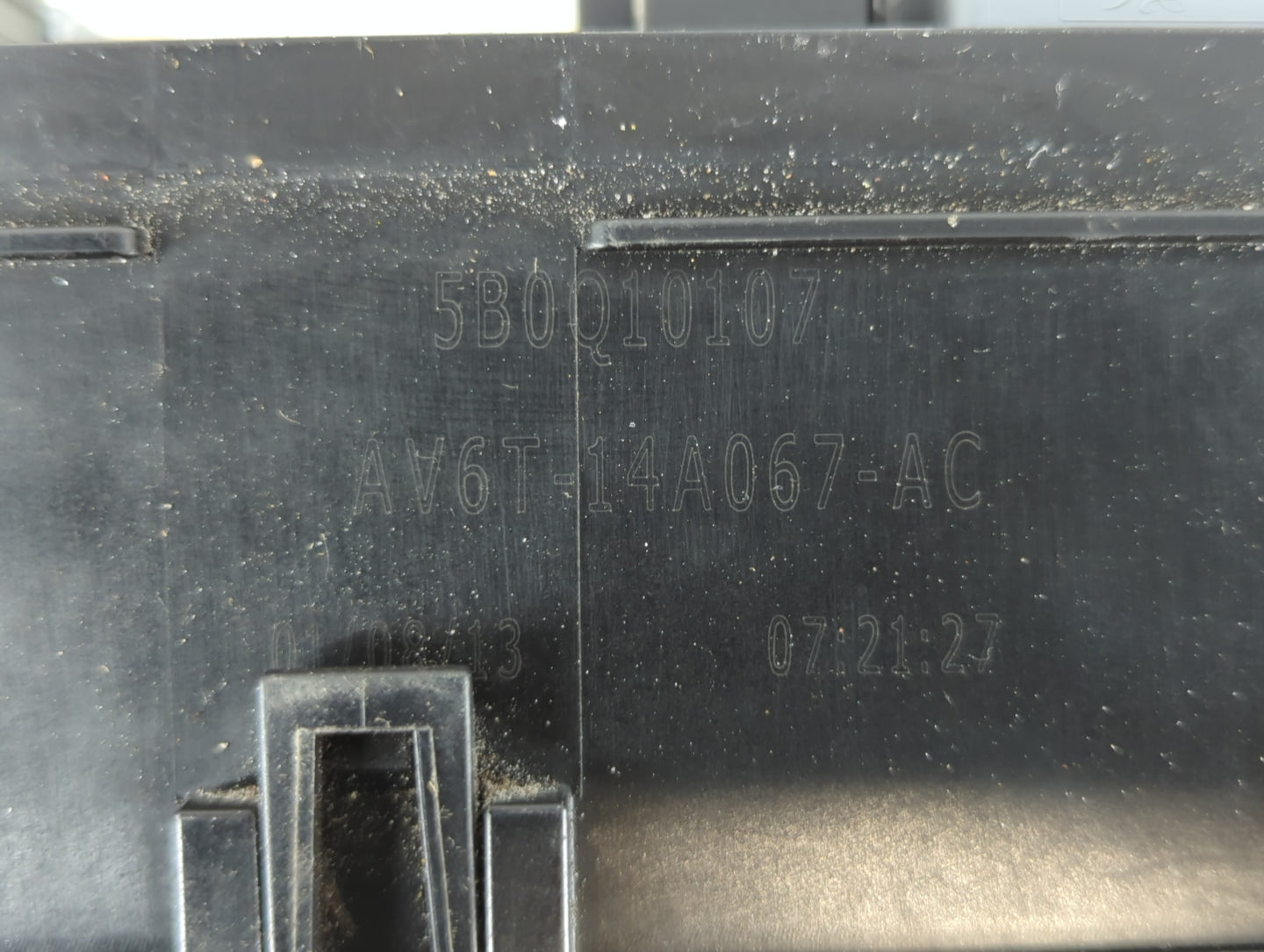 2013-2016 Ford Escape Fusebox Fuse Box Panel Relay Module P/N:AV6T 14A067 AC Fits Fits 2013 2014 2015 2016 OEM Used Auto Par