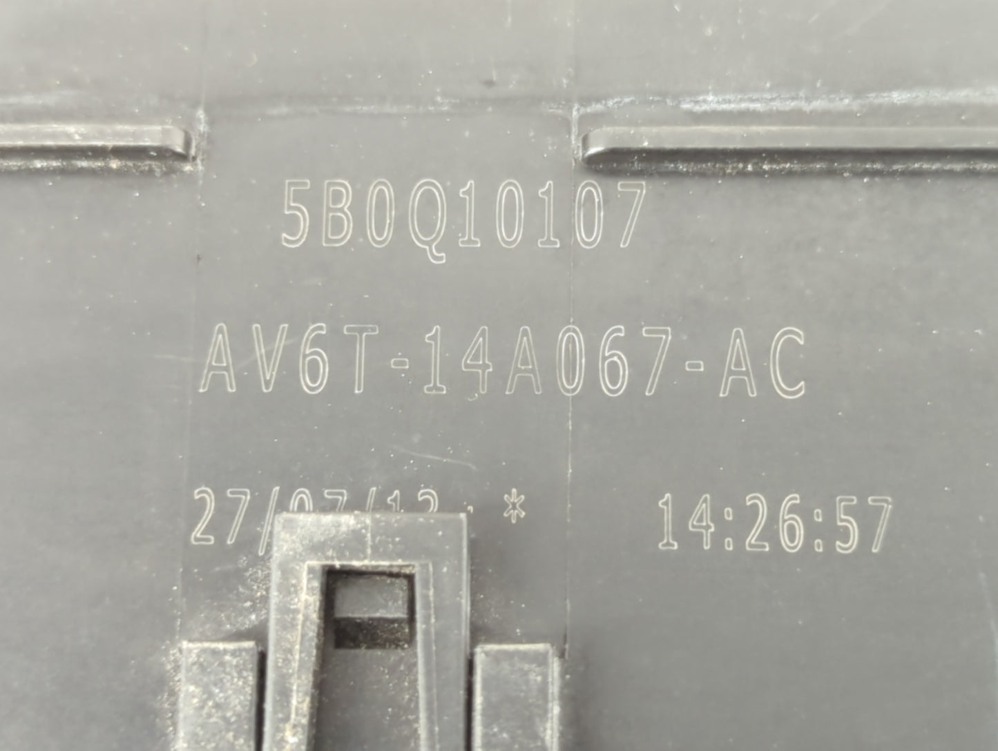 2013-2016 Ford Escape Fusebox Fuse Box Panel Relay Module P/N:AV6T-14A142-AB Fits Fits 2013 2014 2015 2016 OEM Used Auto Par