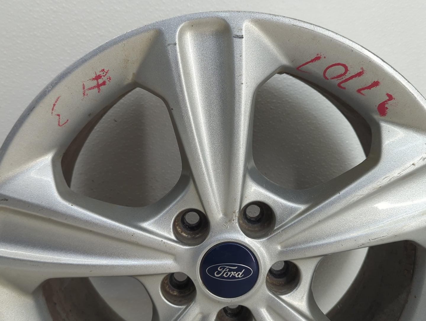 2013-2016 Ford Escape Oem Wheel Rim 1076695 - Oemusedautoparts1.com