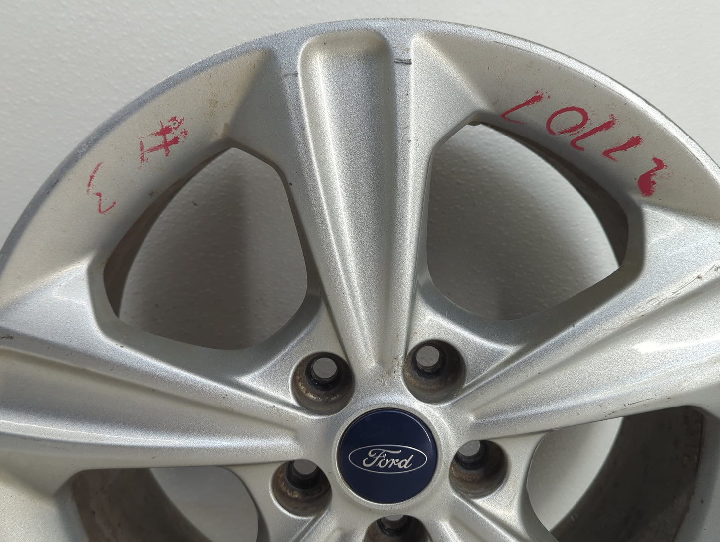 2013-2016 Ford Escape Oem Wheel Rim 1076695 - Oemusedautoparts1.com