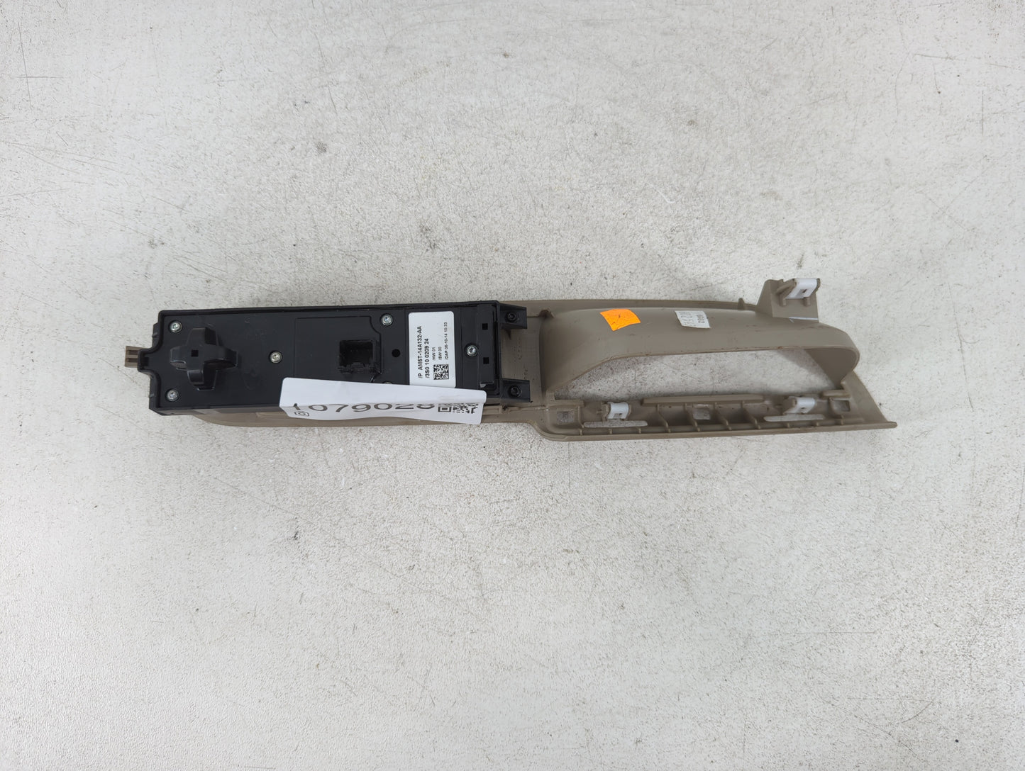 2013-2016 Ford Escape Master Power Window Switch Replacement Driver Side Left P/N:AM5T-14A132-AA Fits OEM Used Auto Parts - 