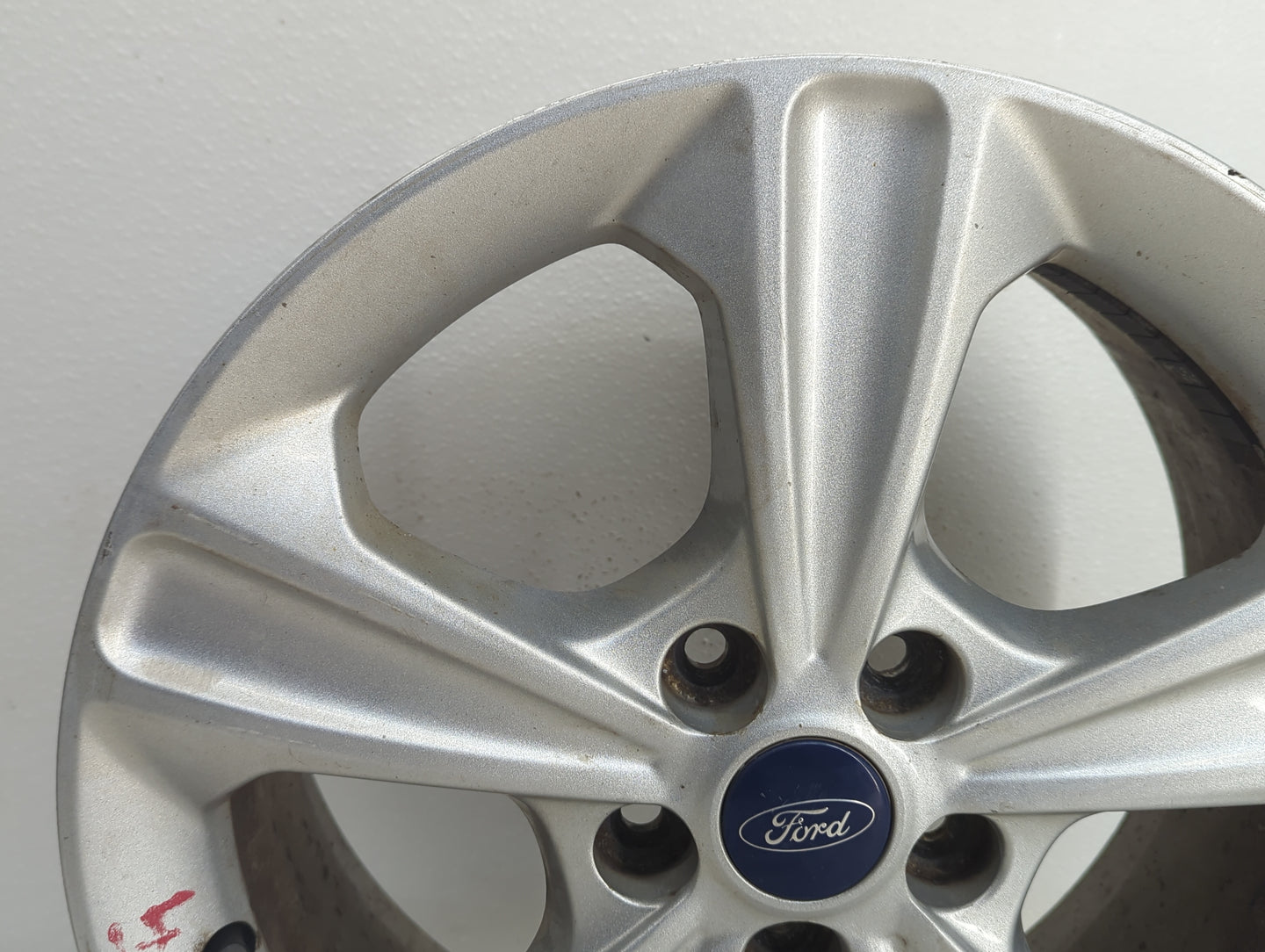 2013-2016 Ford Escape Oem Wheel Rim 1079091 - Oemusedautoparts1.com