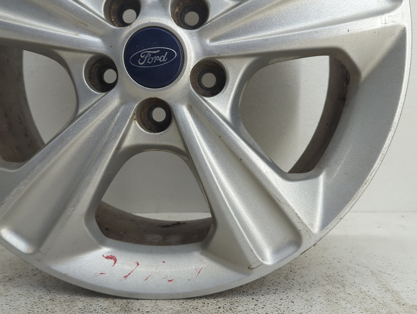 2013-2016 Ford Escape Oem Wheel Rim 1079091 - Oemusedautoparts1.com
