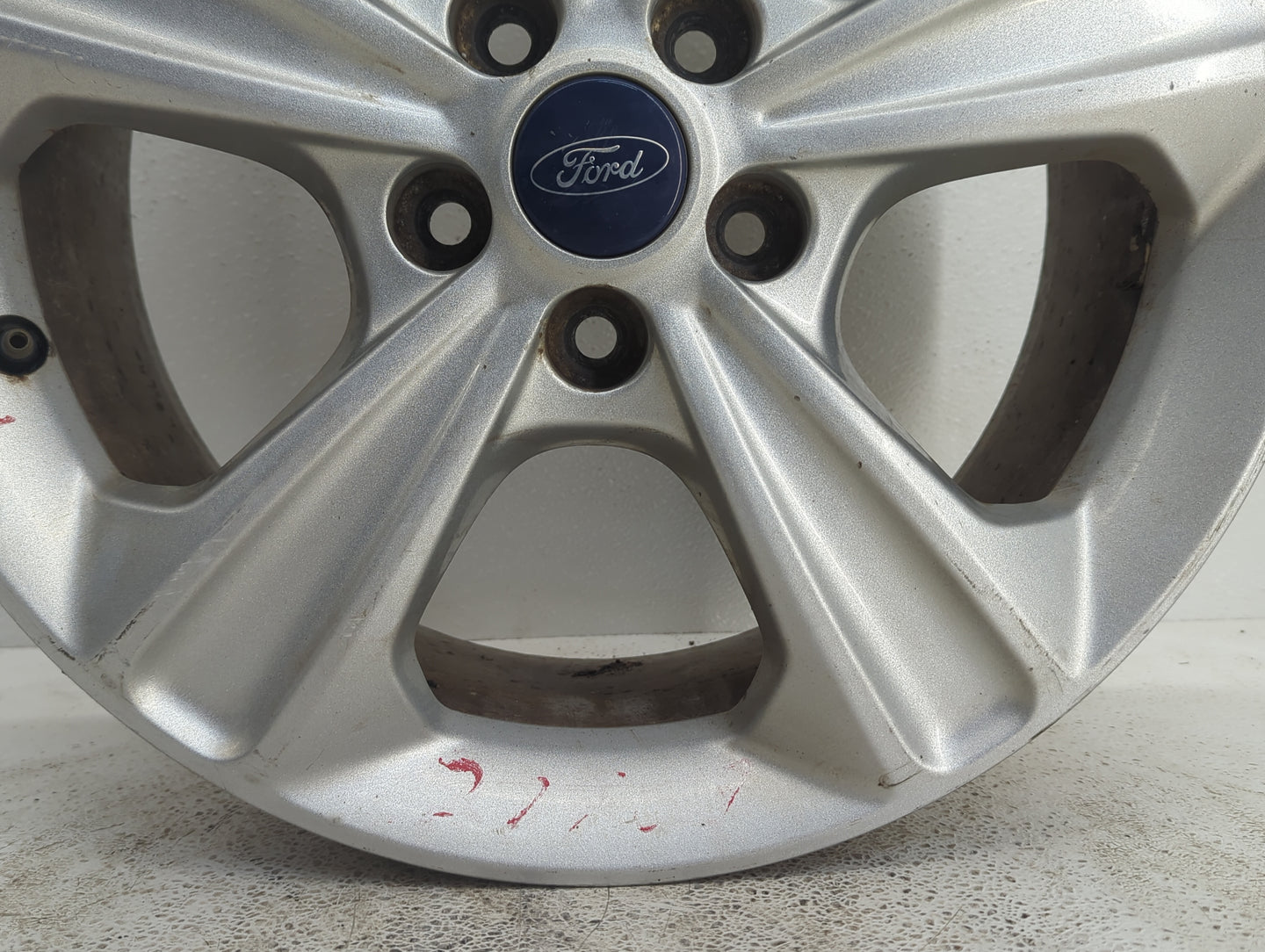 2013-2016 Ford Escape Oem Wheel Rim 1079091 - Oemusedautoparts1.com