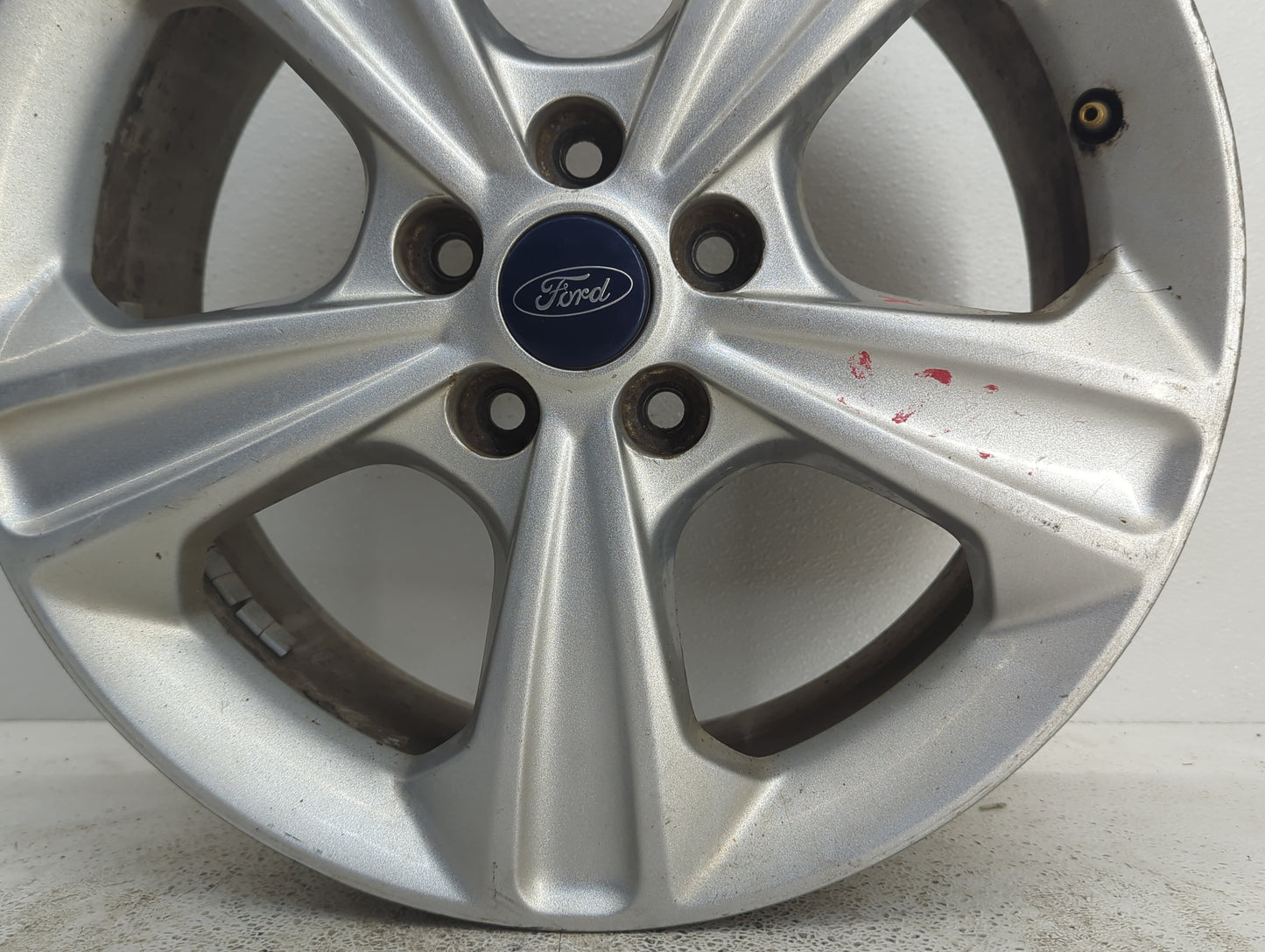2013-2016 Ford Escape Oem Wheel Rim 1079092 - Oemusedautoparts1.com
