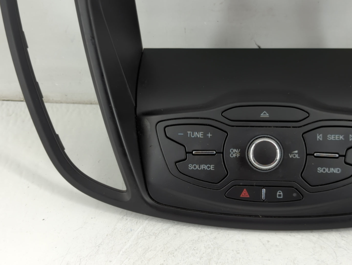 2013-2016 Ford Escape Radio AM FM Cd Player Receiver Replacement P/N:CJ54 18835-CCW Fits Fits 2013 2014 2015 2016 OEM Used A