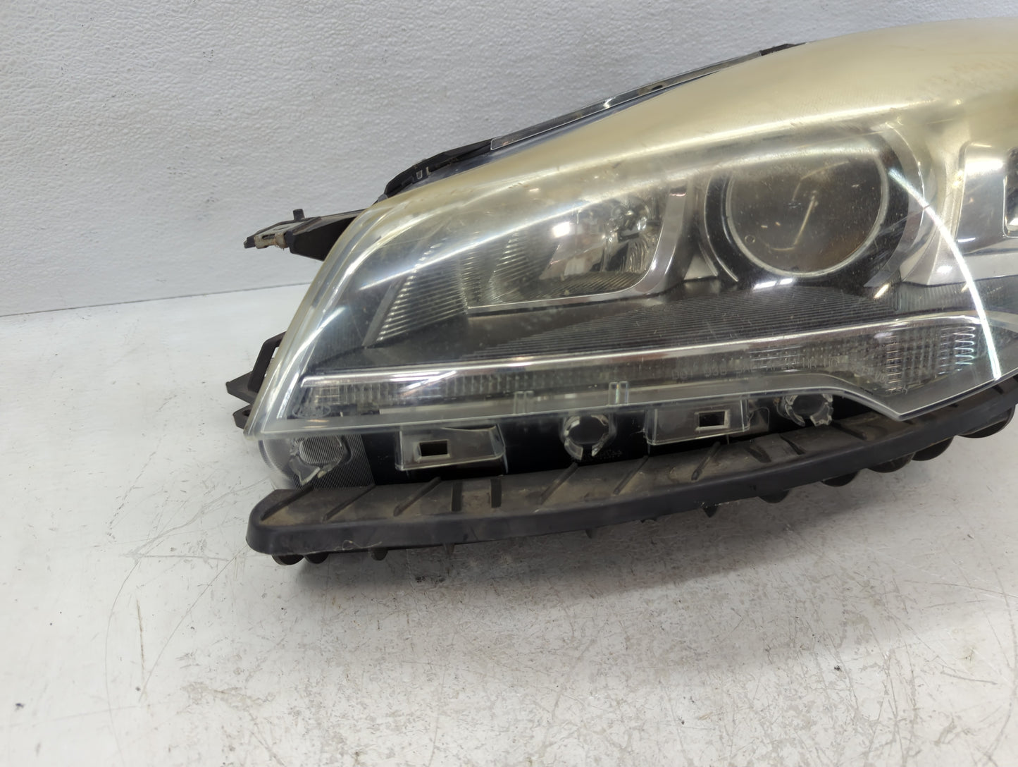 2013-2016 Ford Escape Driver Left Oem Head Light Headlight Lamp - Oemusedautoparts1.com