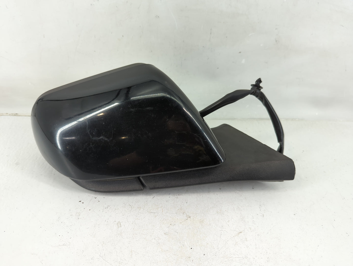 2013-2016 Ford Escape Passenger Side View Mirror - Right Door Mirror OEM Used - Oemusedautoparts1.com