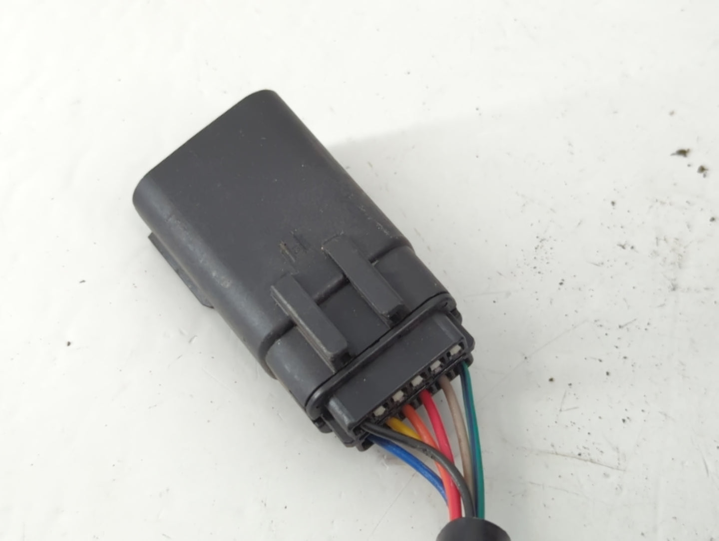 2013-2016 Ford Escape Passenger Side View Mirror - Right Door Mirror OEM Used - Oemusedautoparts1.com