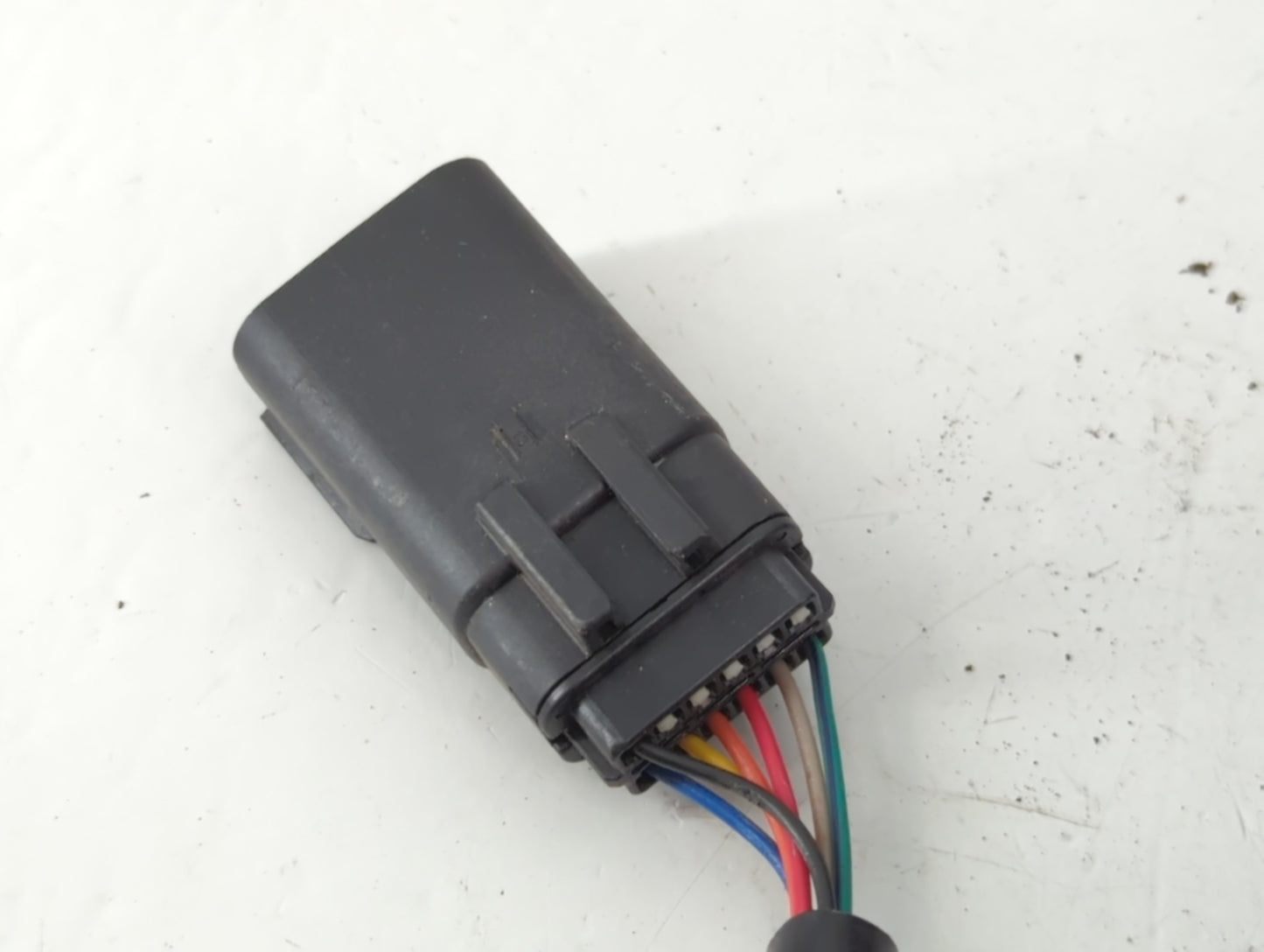2013-2016 Ford Escape Passenger Side View Mirror - Right Door Mirror OEM Used - Oemusedautoparts1.com