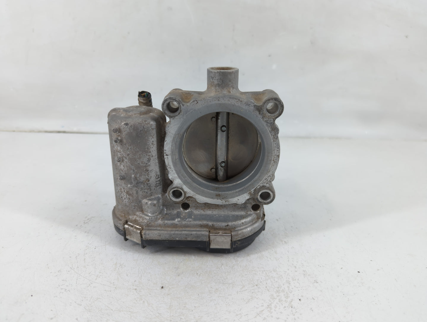 2013-2016 Ford Escape Throttle Body P/N:0 280 750 586 Fits Fits 2012 2013 2014 2015 2016 2017 OEM Used Auto Parts - Oemuseda