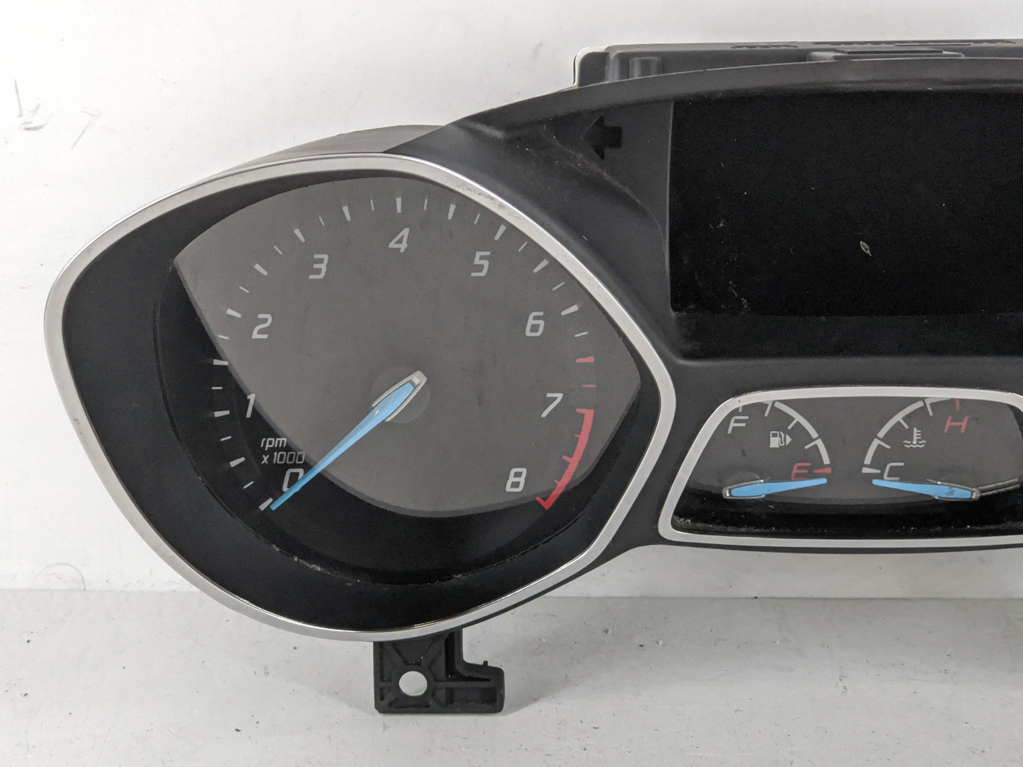 2013-2014 Ford Escape Instrument Cluster Speedometer Gauges Fits Fits 2013 2014 OEM Used Auto Parts - Oemusedautoparts1.com