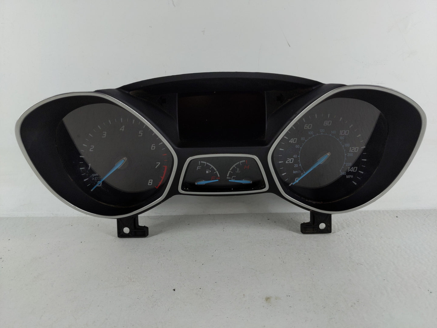 2014-2015 Ford Escape Instrument Cluster Speedometer Gauges P/N:DTHA26066A Fits Fits 2014 2015 OEM Used Auto Parts - Oemused