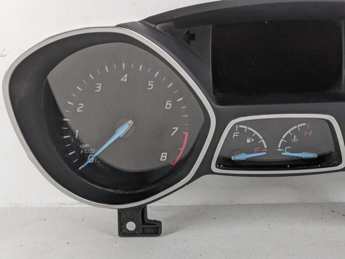 2014-2015 Ford Escape Instrument Cluster Speedometer Gauges P/N:DTHA26066A Fits Fits 2014 2015 OEM Used Auto Parts - Oemused