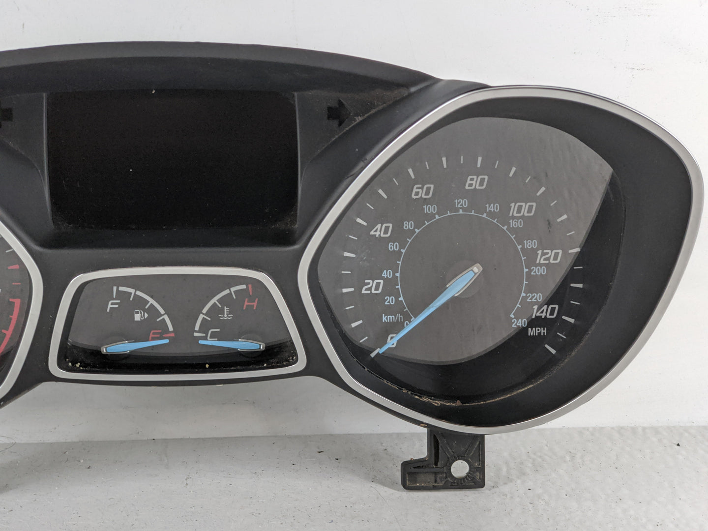 2014-2015 Ford Escape Instrument Cluster Speedometer Gauges P/N:DTHA26066A Fits Fits 2014 2015 OEM Used Auto Parts - Oemused