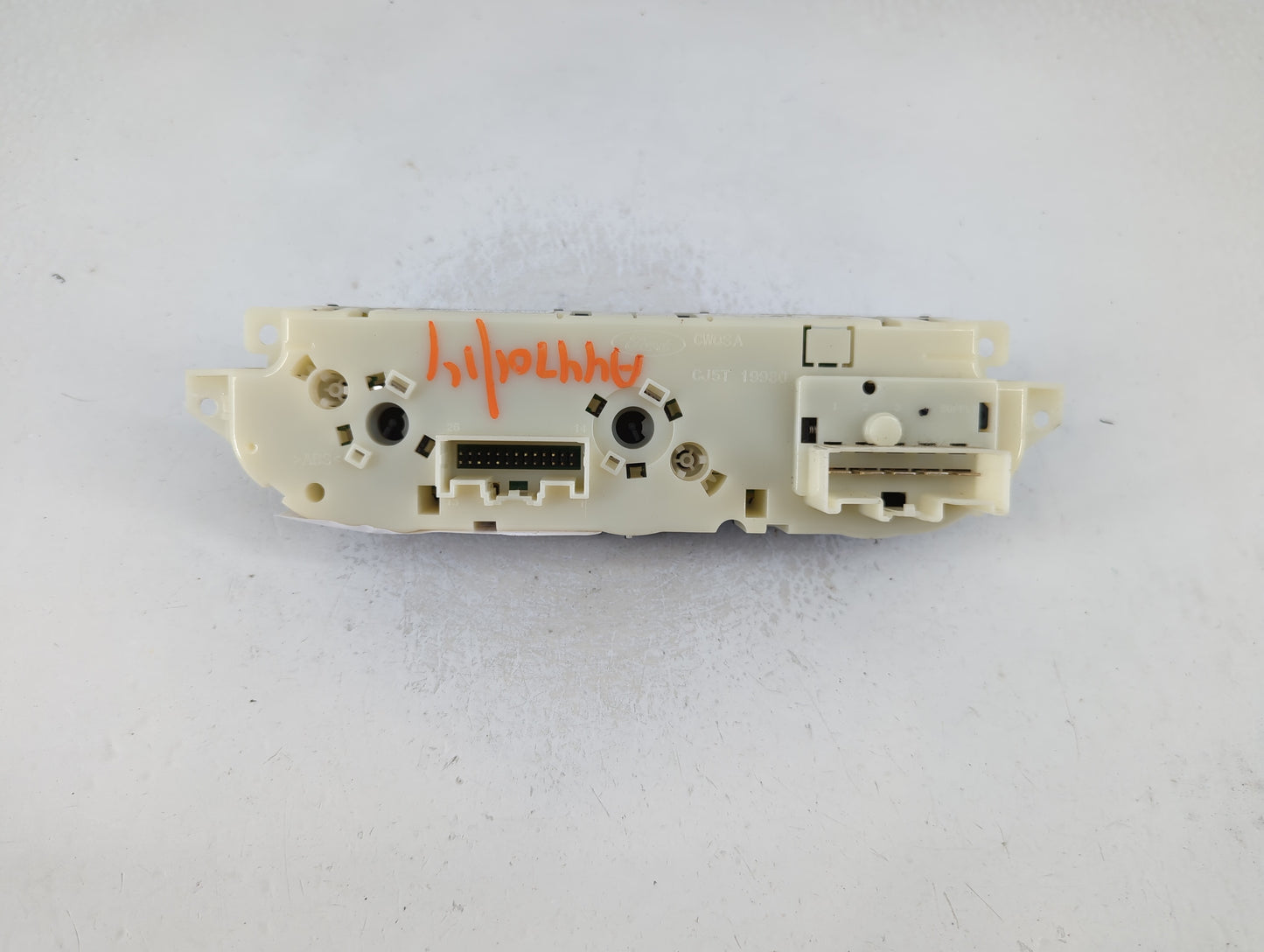 2013-2016 Ford Escape Climate Control Module Temperature AC/Heater Replacement P/N:CJ5T-19980 Fits Fits 2013 2014 2015 2016 