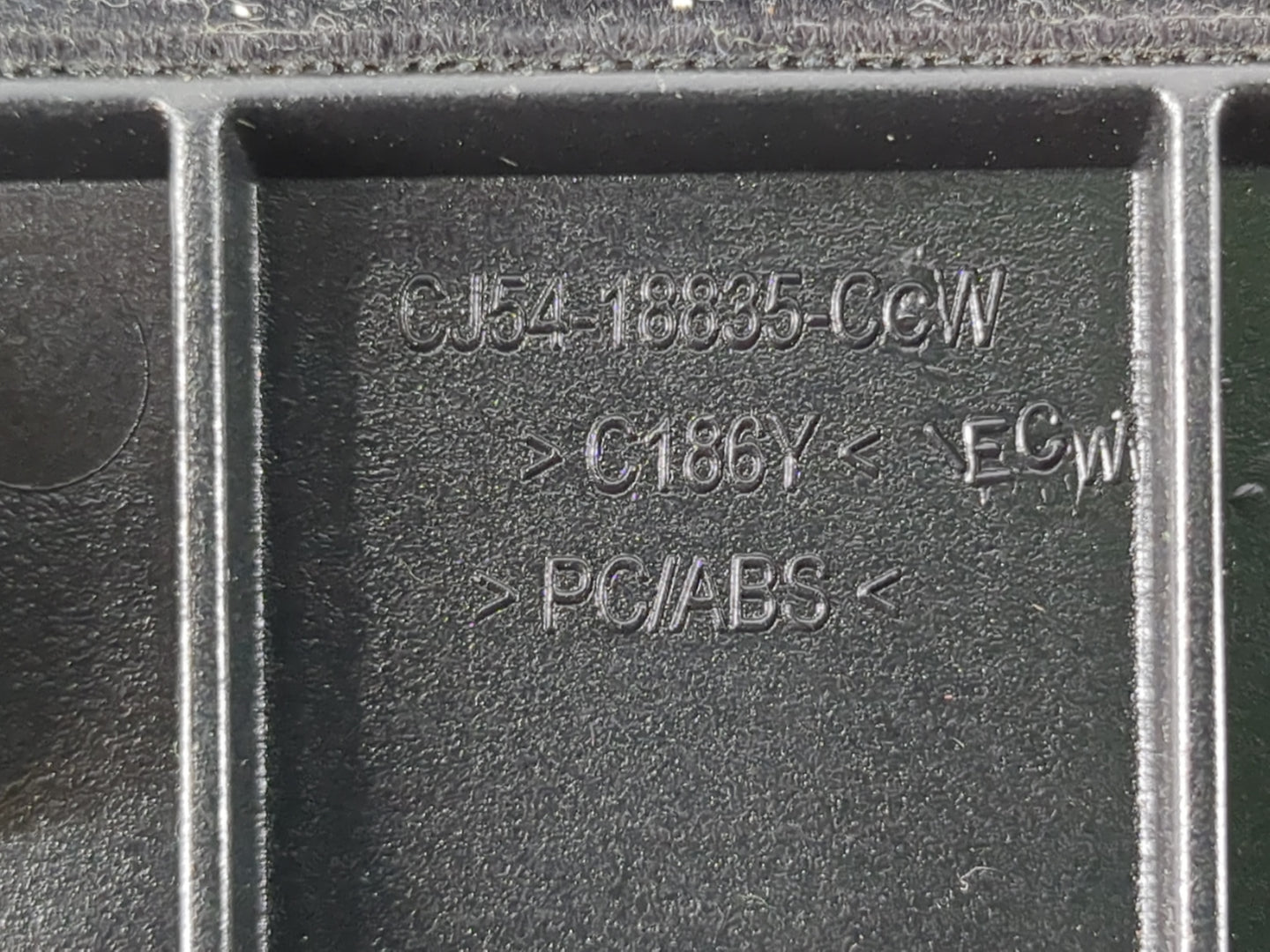 2013-2016 Ford Escape Radio AM FM Cd Player Receiver Replacement P/N:CJ5T-18K811 FD Fits Fits 2013 2014 2015 2016 OEM Used A