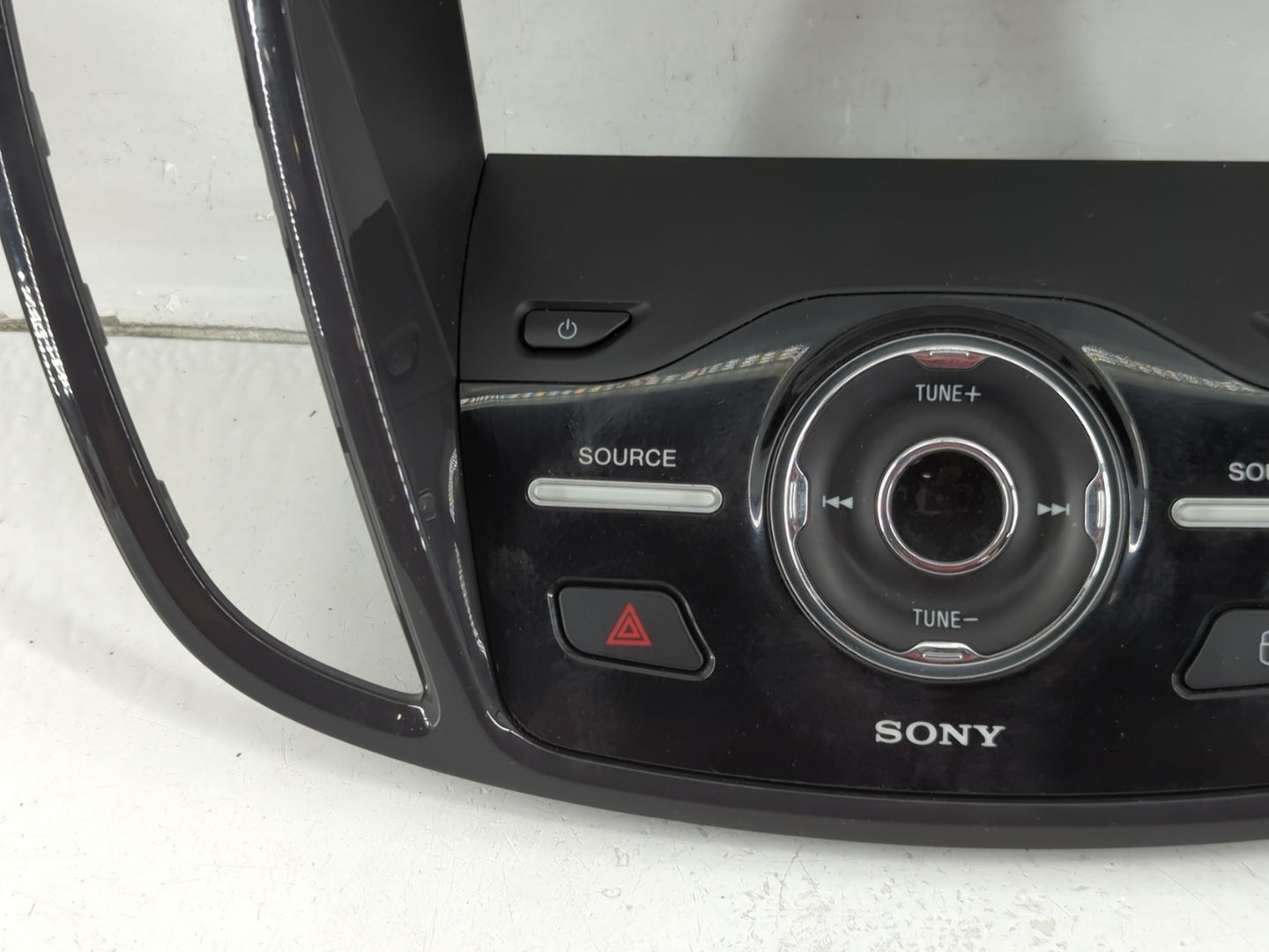 2013-2016 Ford Escape Radio AM FM Cd Player Receiver Replacement P/N:9151-696 Fits Fits 2013 2014 2015 2016 OEM Used Auto Pa