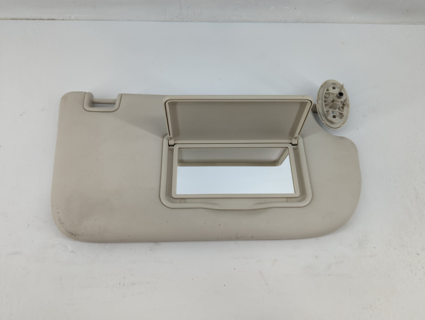 2013-2019 Ford Escape Sun Visor Shade Replacement Passenger Right Mirror Fits Fits 2013 2014 2015 2016 2017 2018 2019 OEM Us